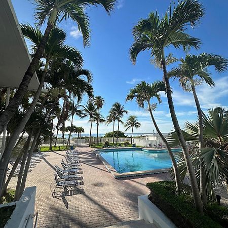 Casablanca On The Beach Miami Beach Bagian luar foto